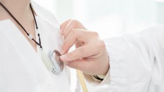 Medico con paciente